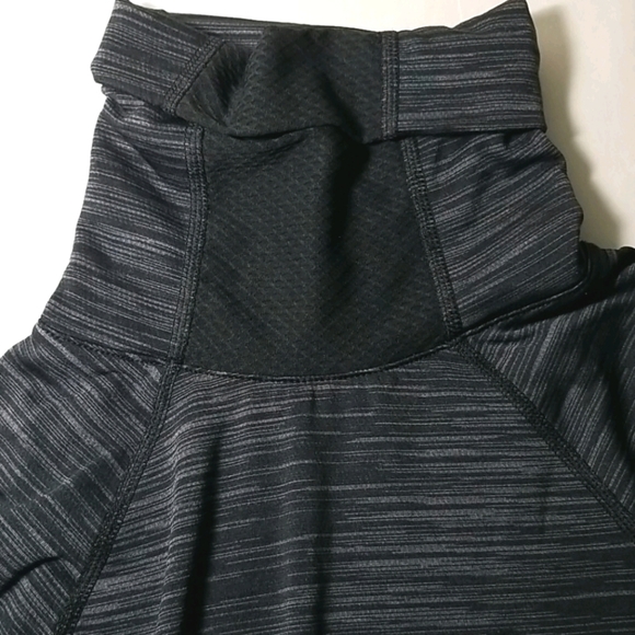 Under Armour Fitted Woman's Top - Picture 3 of 6